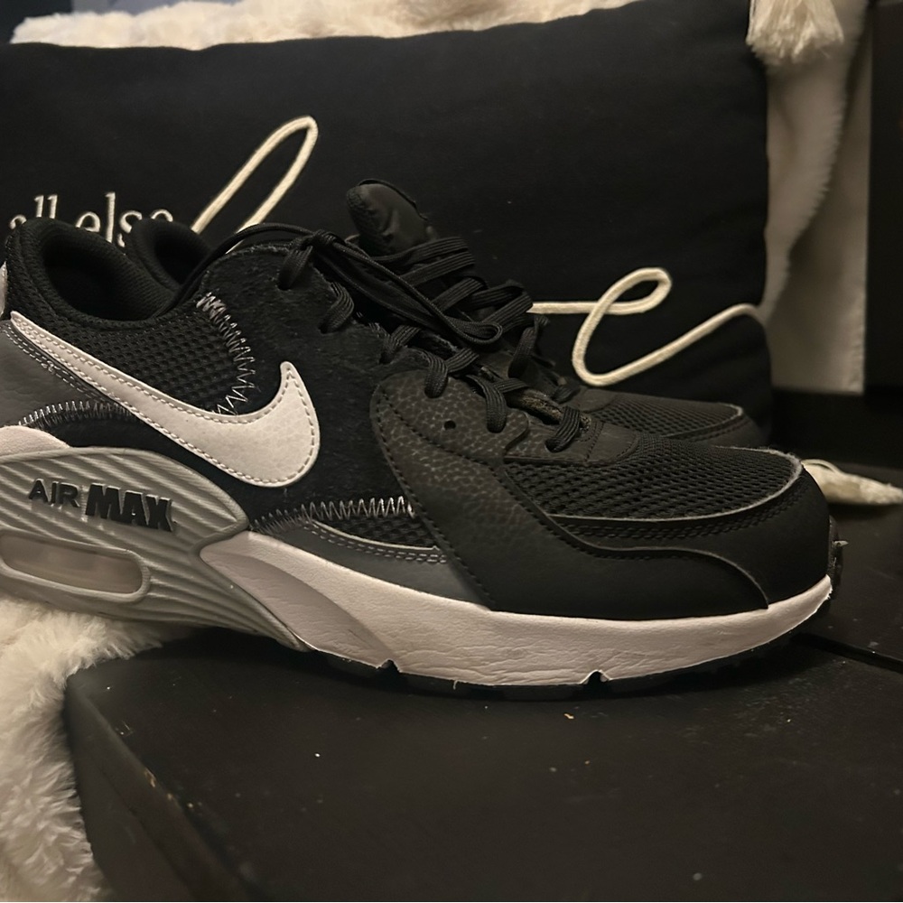 Nike Air Max Black and White Athletic Shoes